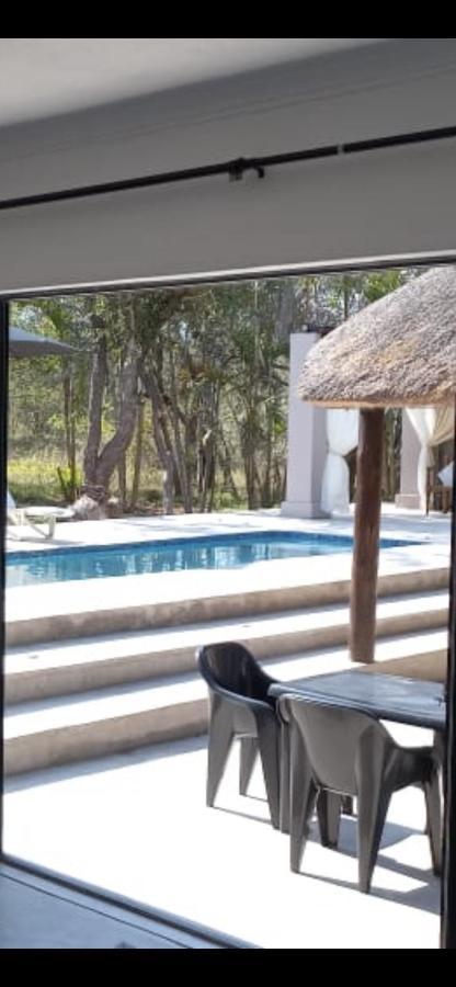 Hotel Wild Goose à Marloth Park Extérieur photo